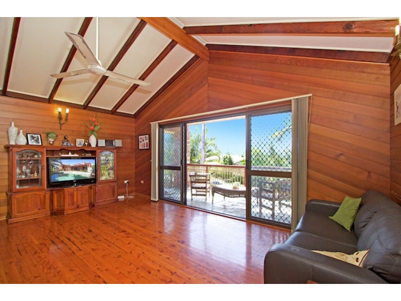 22 Widgee Ave, Banora Point NSW 2486