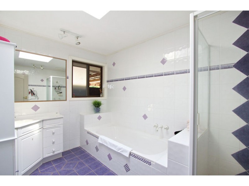 22 Widgee Ave, Banora Point NSW 2486