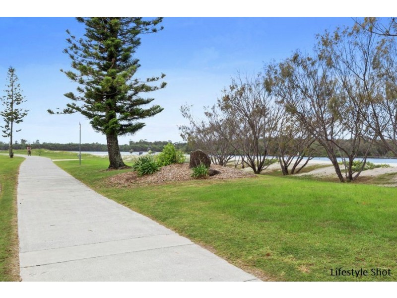 4/90 Keith Compton Drive, Tweed Heads NSW 2485