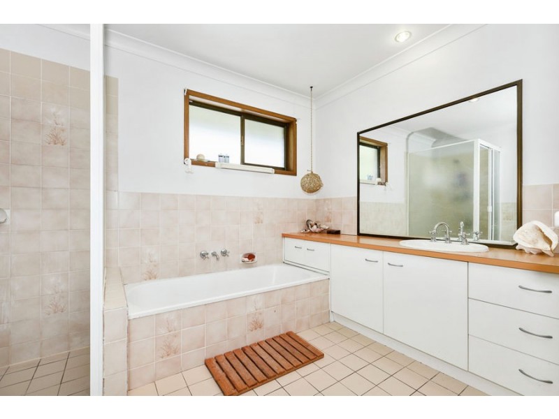 11 Leeward Terrace, Tweed Heads NSW 2485