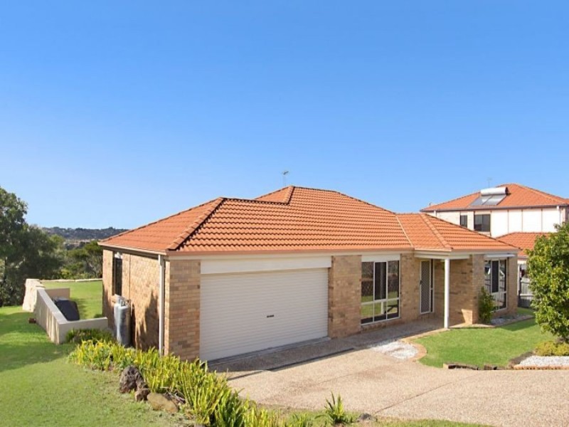 25 Champagne Drive, Tweed Heads South NSW 2486