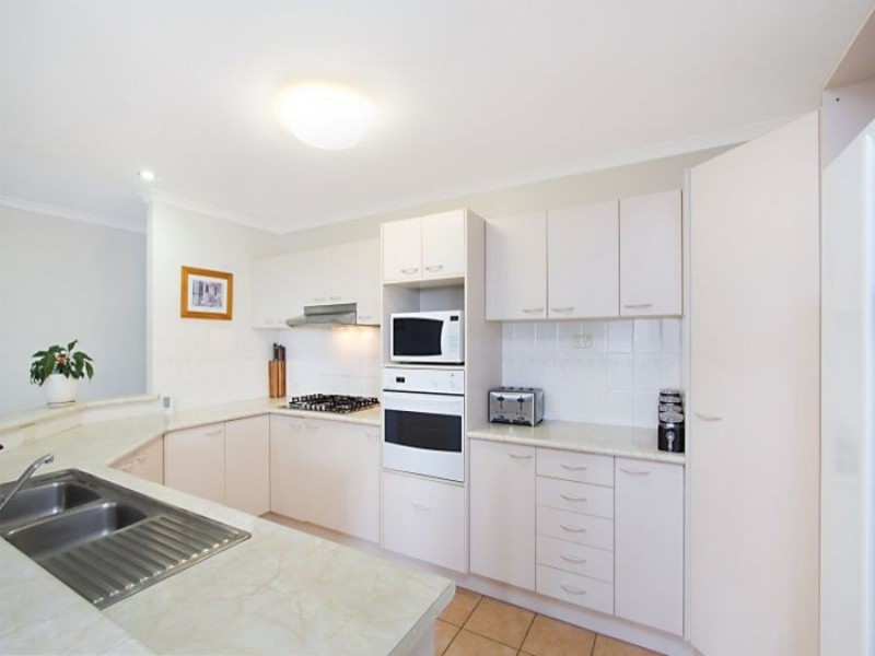 25 Champagne Drive, Tweed Heads South NSW 2486