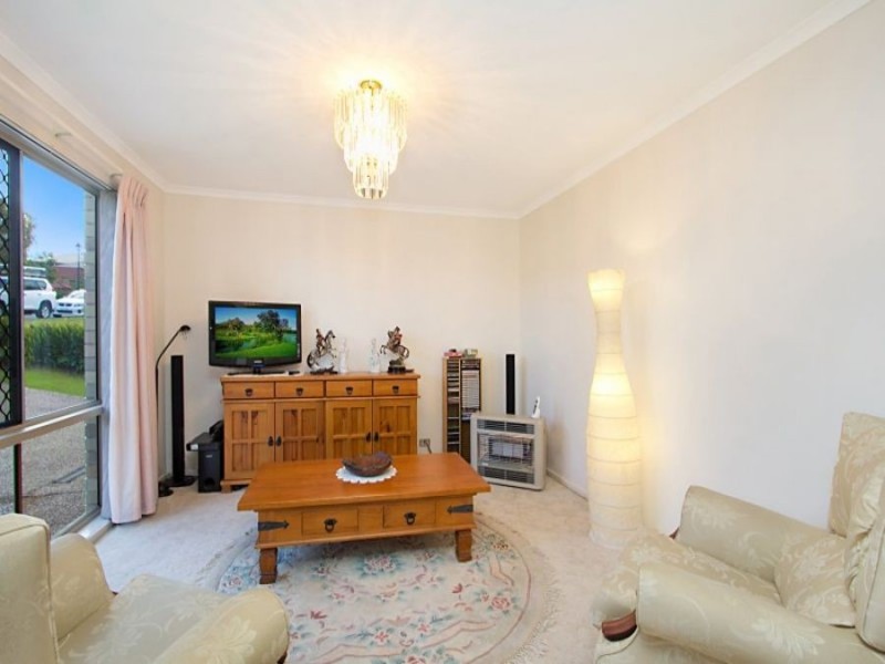 25 Champagne Drive, Tweed Heads South NSW 2486