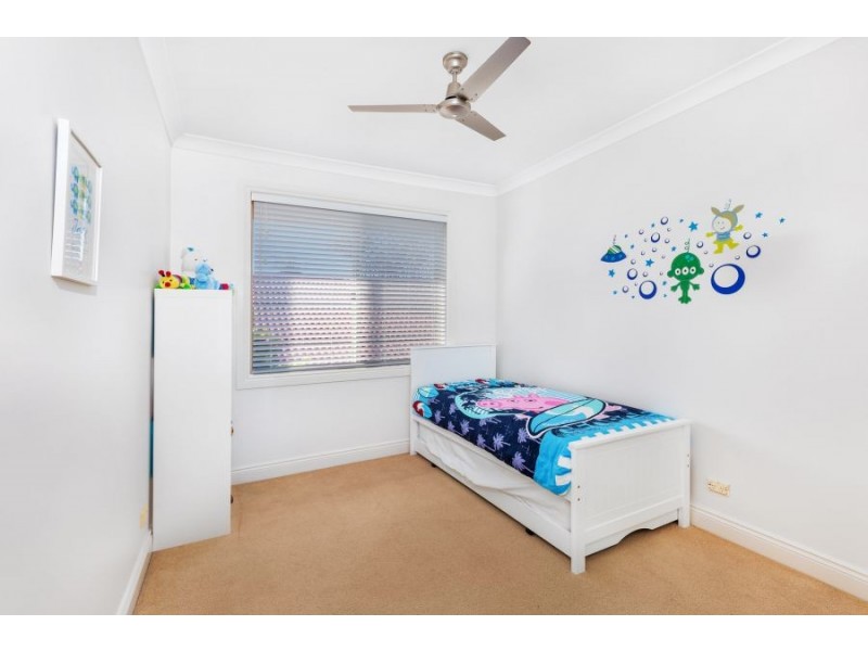 15 Peppermint Place, Banora Point NSW 2486
