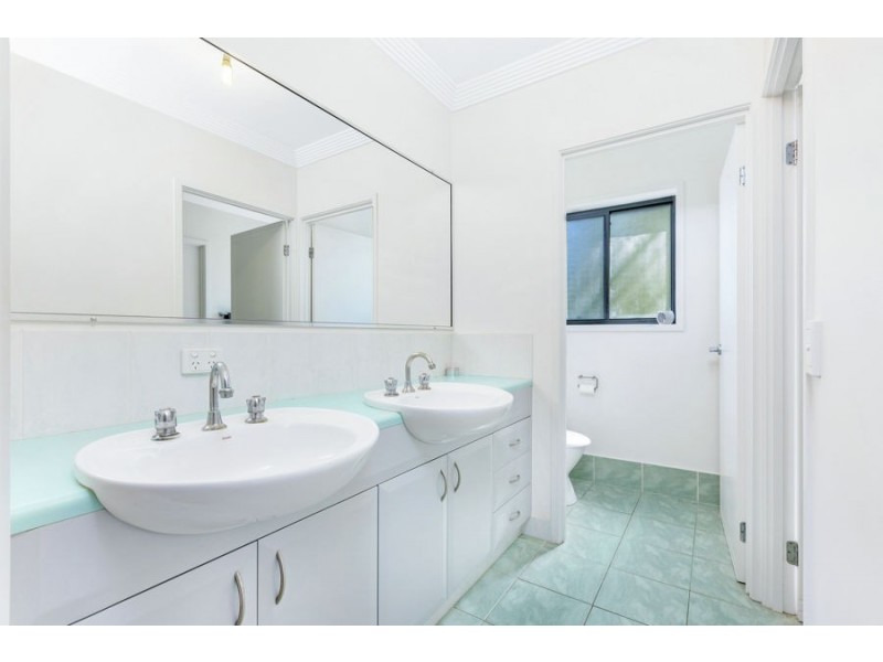 21 Mariners Crescent, Banora Point NSW 2486