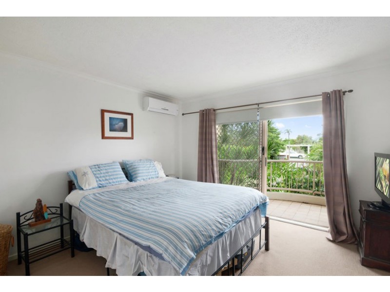 1/285 Golden Four Drive, Bilinga QLD 4225