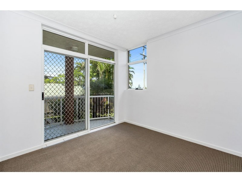 2/39-43 Tweed Street, Coolangatta QLD 4225