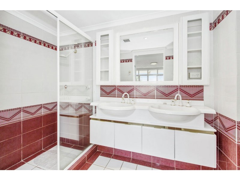 2/39-43 Tweed Street, Coolangatta QLD 4225