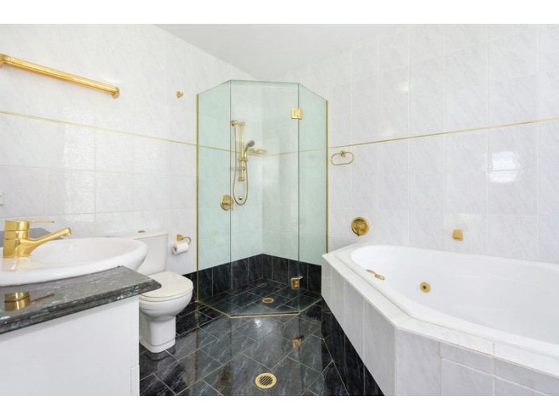 14/4-6 Eden Ave, Coolangatta QLD 4225