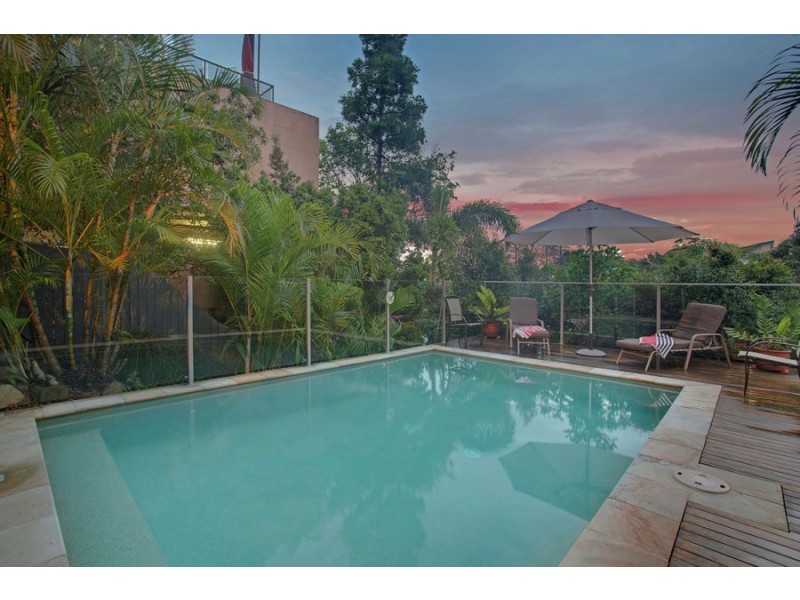 36 Tweed Street, Coolangatta QLD 4225