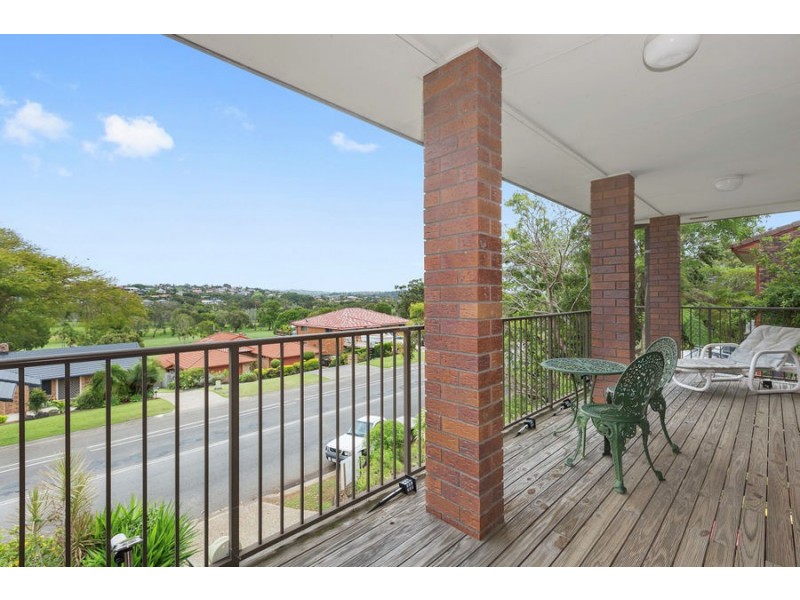 136 Darlington Drive, Banora Point NSW 2486