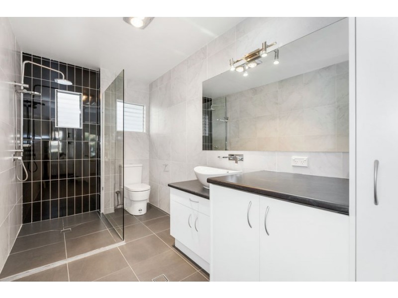 3/65 Stapylton Street, Coolangatta QLD 4225