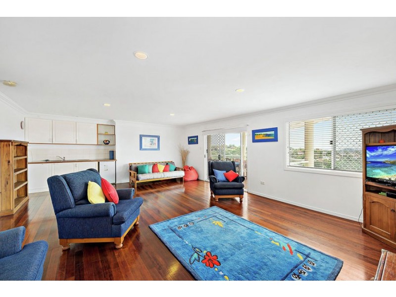 11 Stonehaven Way, Banora Point NSW 2486