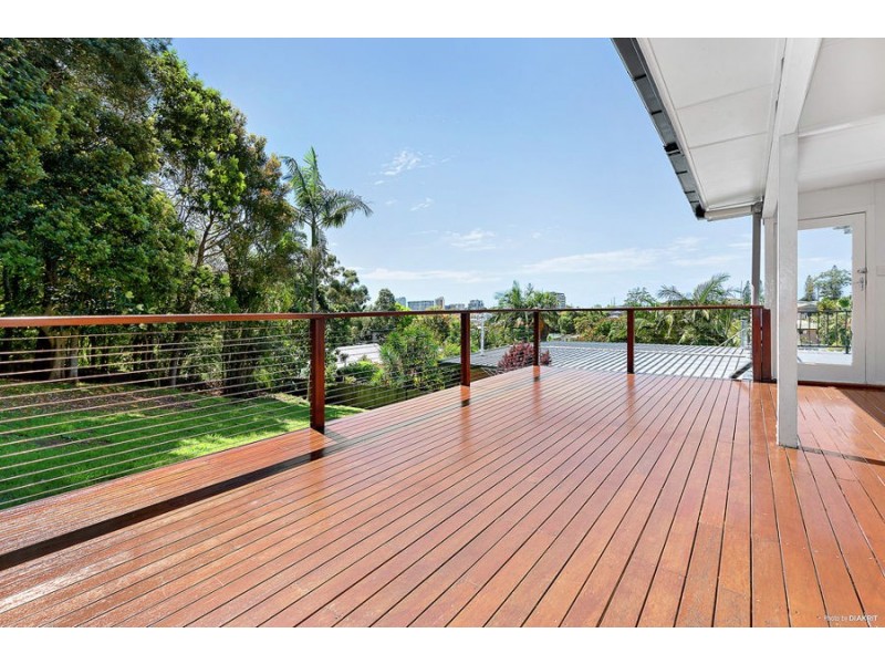 33 Ballow Street, Coolangatta QLD 4225