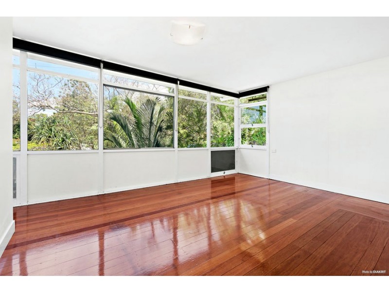 33 Ballow Street, Coolangatta QLD 4225