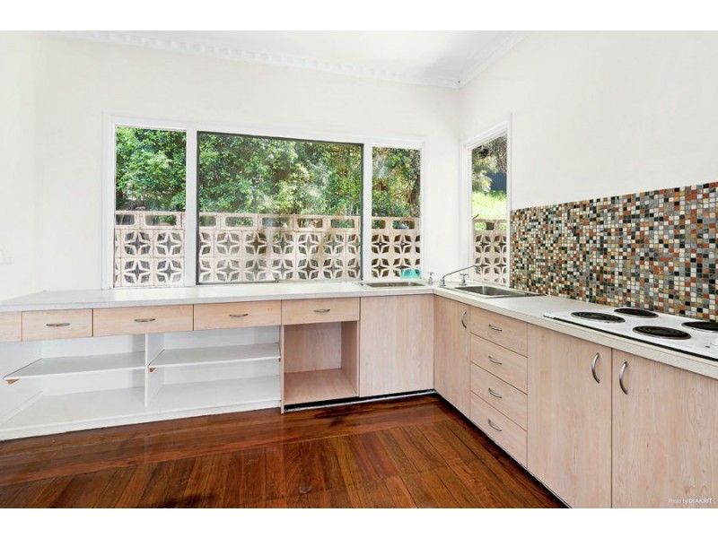 33 Ballow Street, Coolangatta QLD 4225