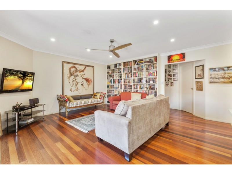 8/36 Dutton Street, Coolangatta QLD 4225