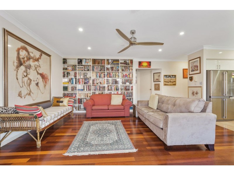 8/36 Dutton Street, Coolangatta QLD 4225