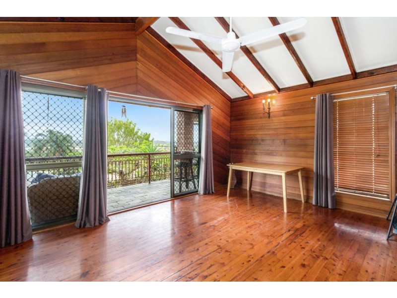 22 Widgee Ave, Banora Point NSW 2486