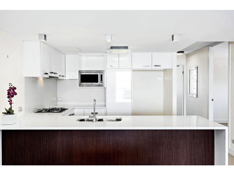 902/215 Boundary Street, Rainbow Bay QLD 4225