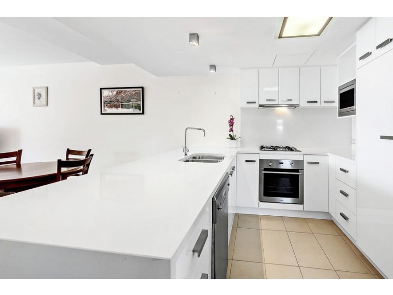 902/215 Boundary Street, Rainbow Bay QLD 4225