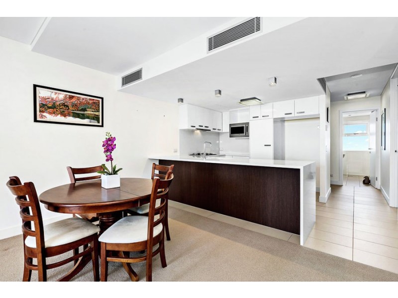 902/215 Boundary Street, Rainbow Bay QLD 4225