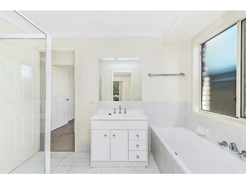 1/84 Honeymyrtle Drive, Banora Point NSW 2486