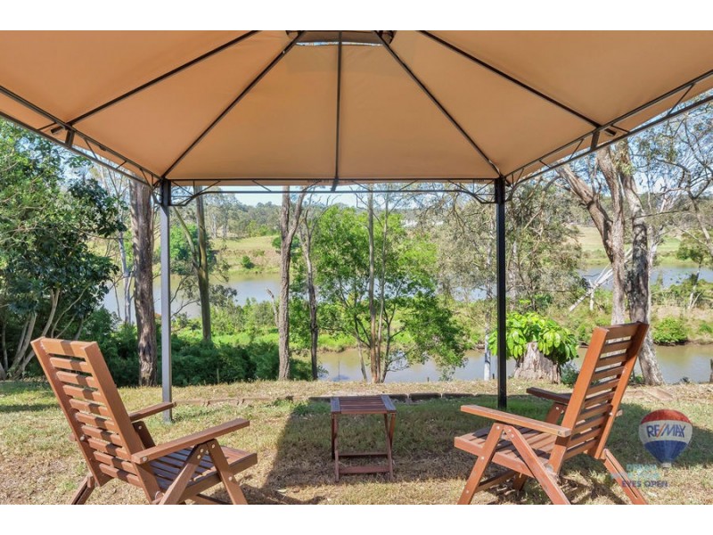 76 Leichhardt Crescent, Barellan Point QLD 4306