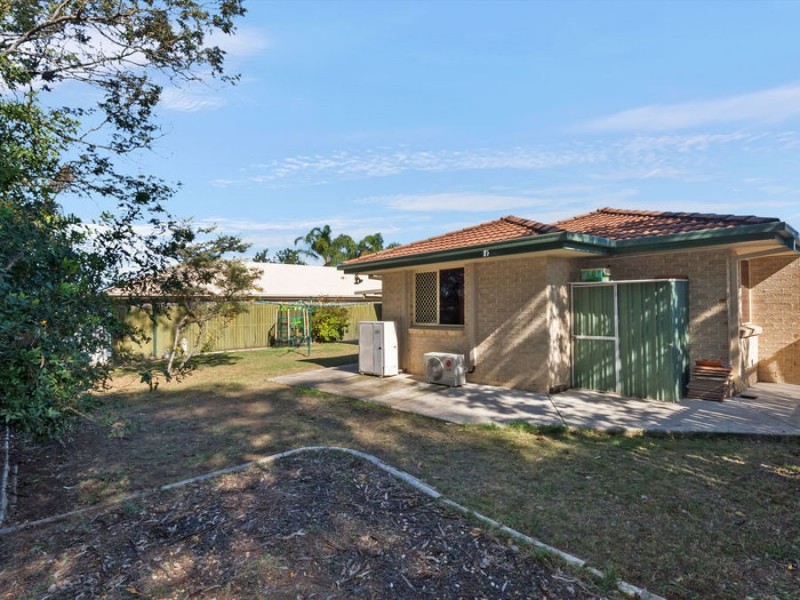 8 Palm Avenue, Raceview QLD 4305