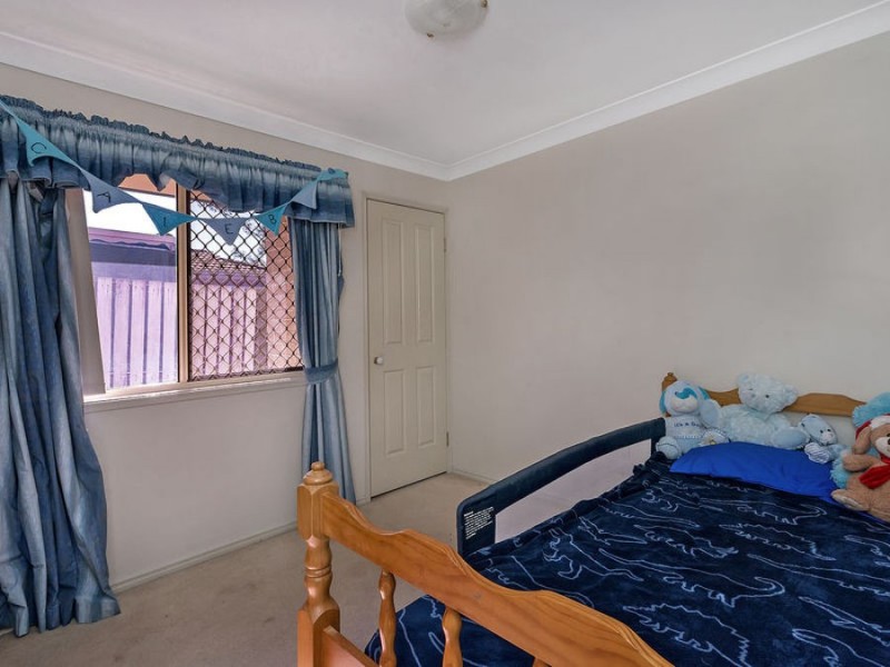 8 Palm Avenue, Raceview QLD 4305