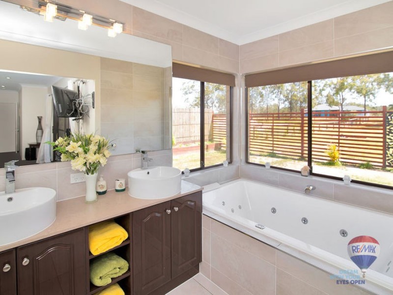 103 Diamantina Circle, Karalee QLD 4306