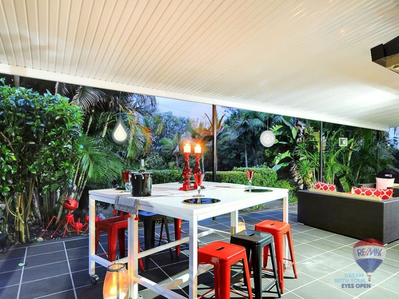 16 Omeo Grove, Karana Downs QLD 4306