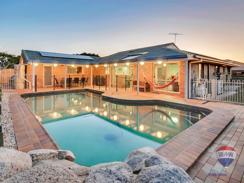 6 Truman Court, Stretton QLD 4116