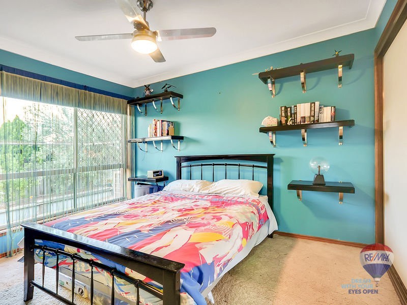 6 Truman Court, Stretton QLD 4116