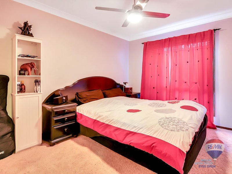 6 Truman Court, Stretton QLD 4116
