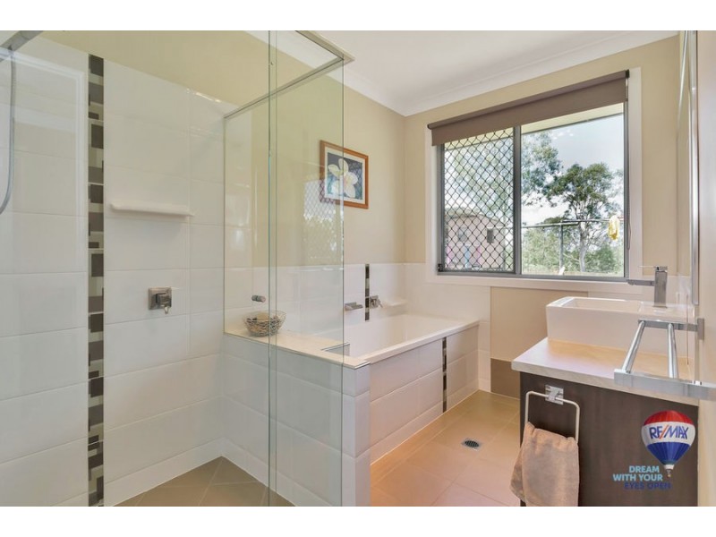 29 Phar Lap Parade, Karalee QLD 4306