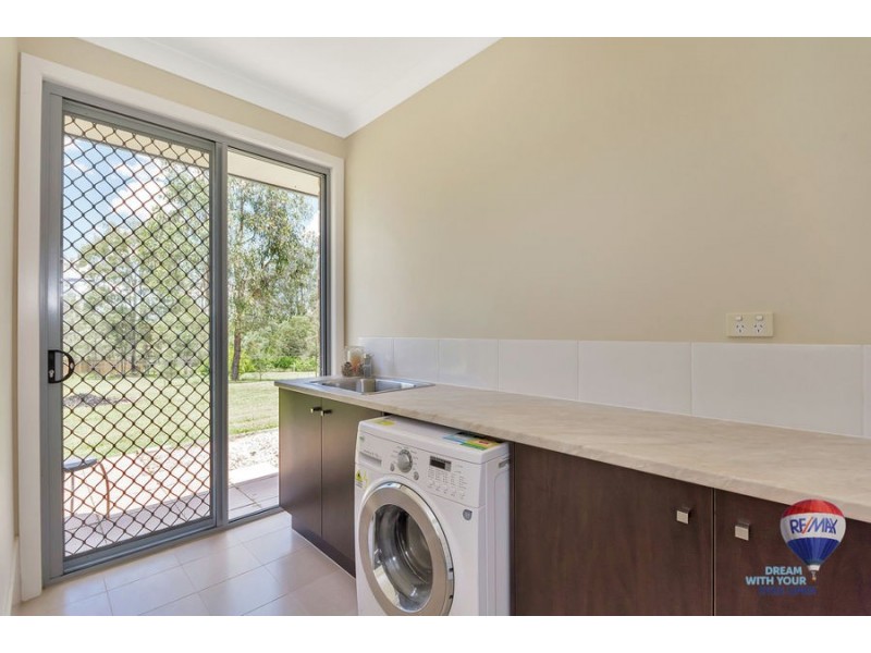 29 Phar Lap Parade, Karalee QLD 4306