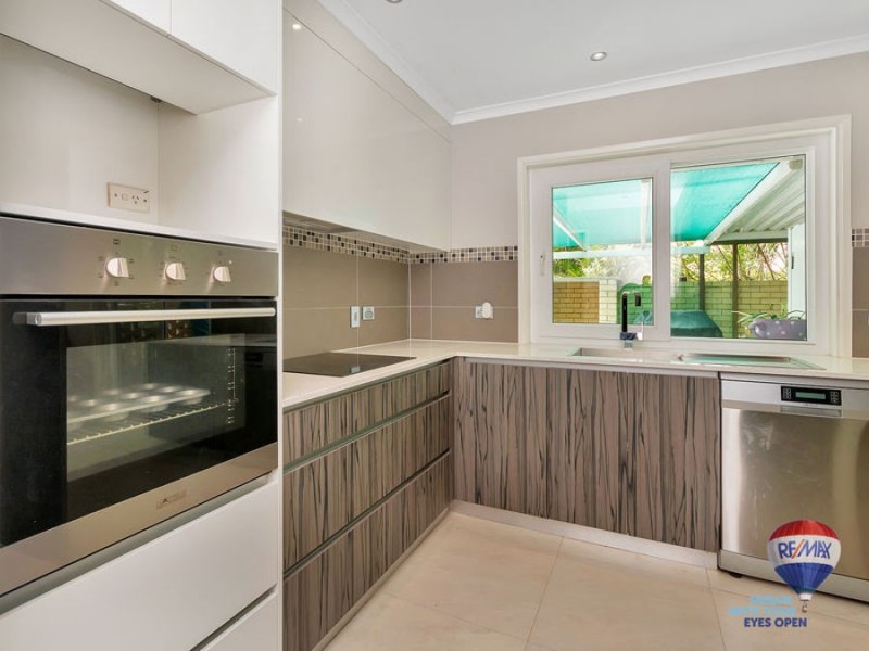 359 Horizon Drive, Riverhills QLD 4074