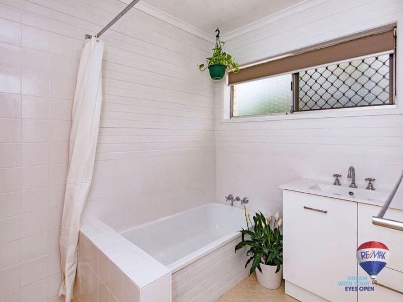 359 Horizon Drive, Riverhills QLD 4074