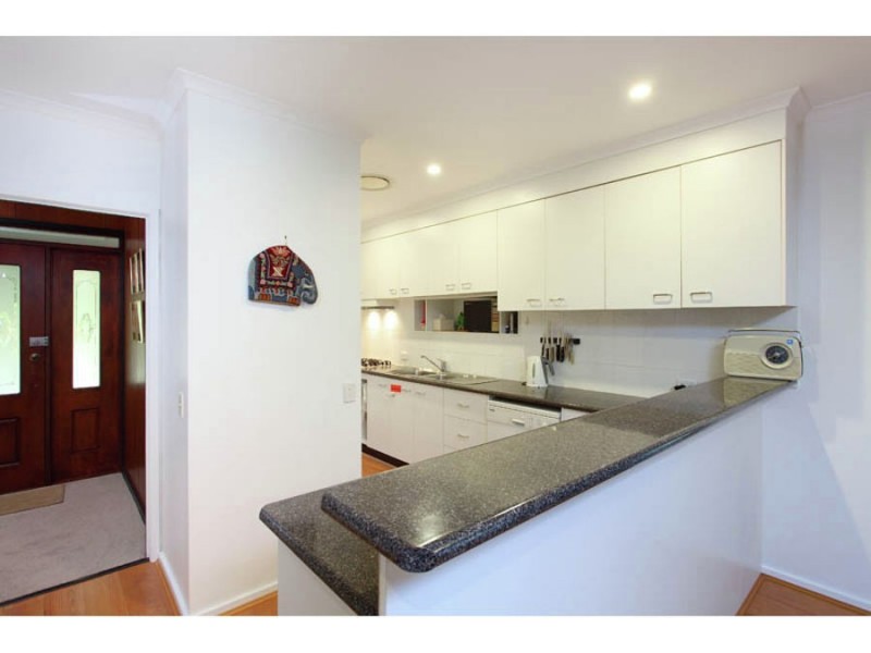 8 Limosa Street, Bellbowrie QLD 4070