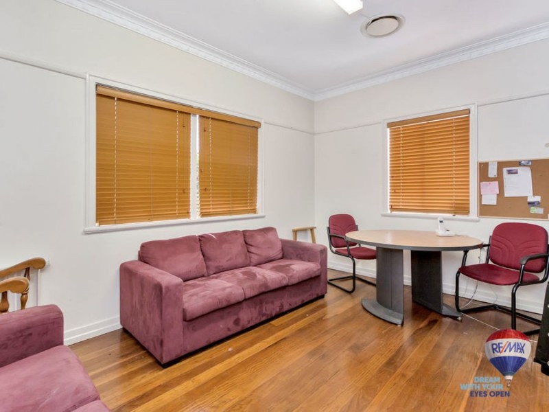 3 Hamilton Street, Booval QLD 4304