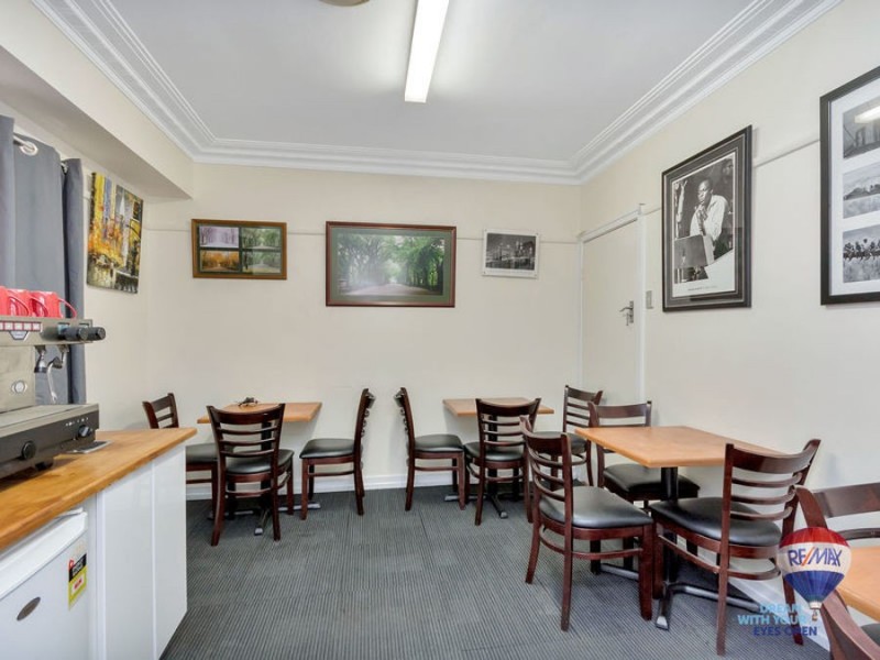 3 Hamilton Street, Booval QLD 4304