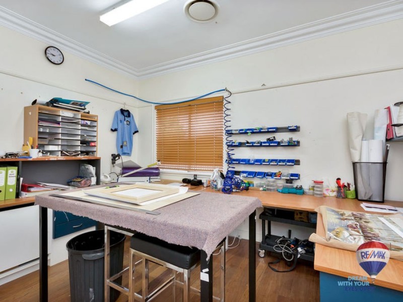 3 Hamilton Street, Booval QLD 4304
