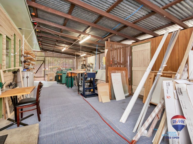 3 Hamilton Street, Booval QLD 4304