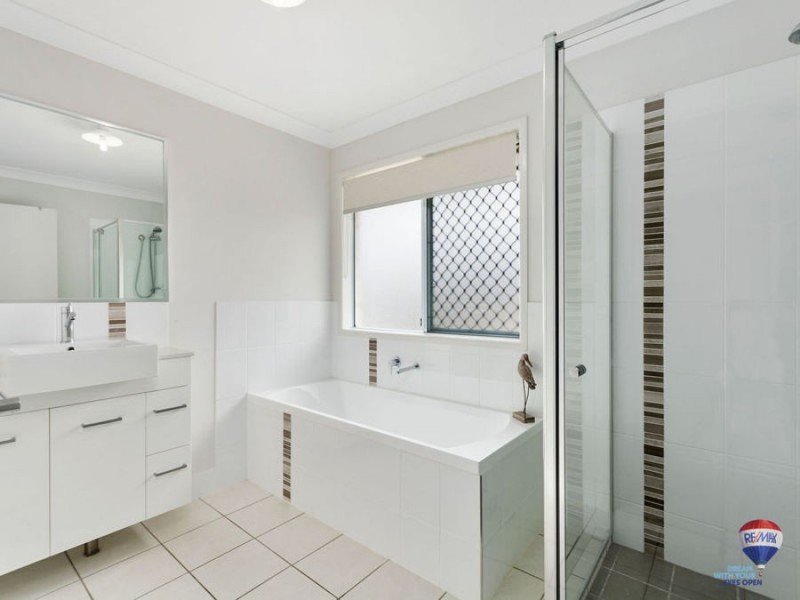 28 Freshwater Place, Karalee QLD 4306