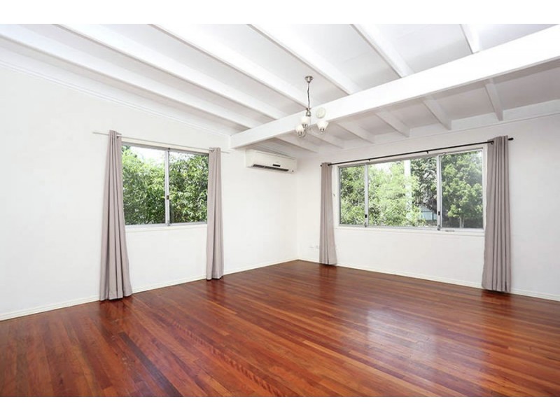 6 Kirkcaldy Street, Morayfield QLD 4506