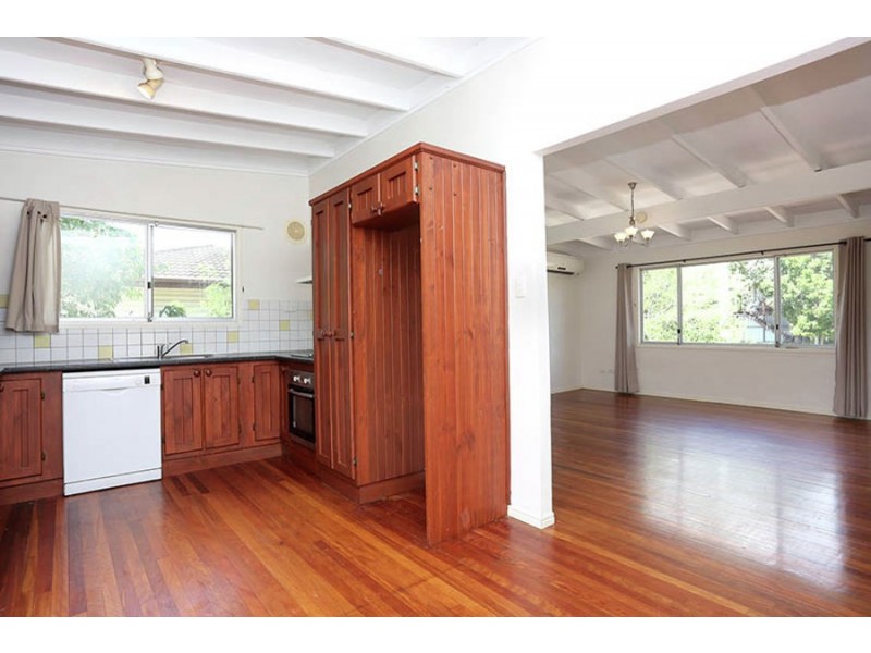 6 Kirkcaldy Street, Morayfield QLD 4506
