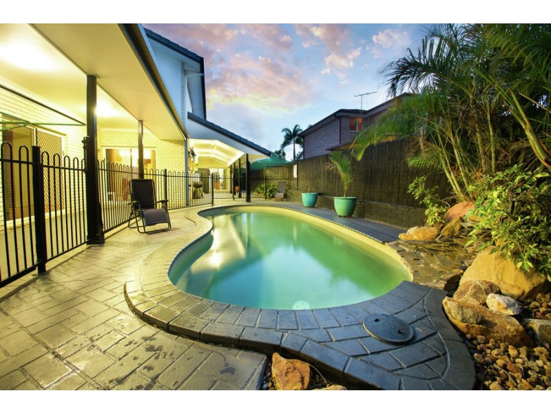 5 Cumberland Place, Parkinson QLD 4115