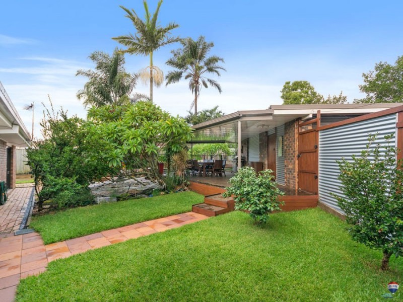 9 Apunya Close, Riverhills QLD 4074