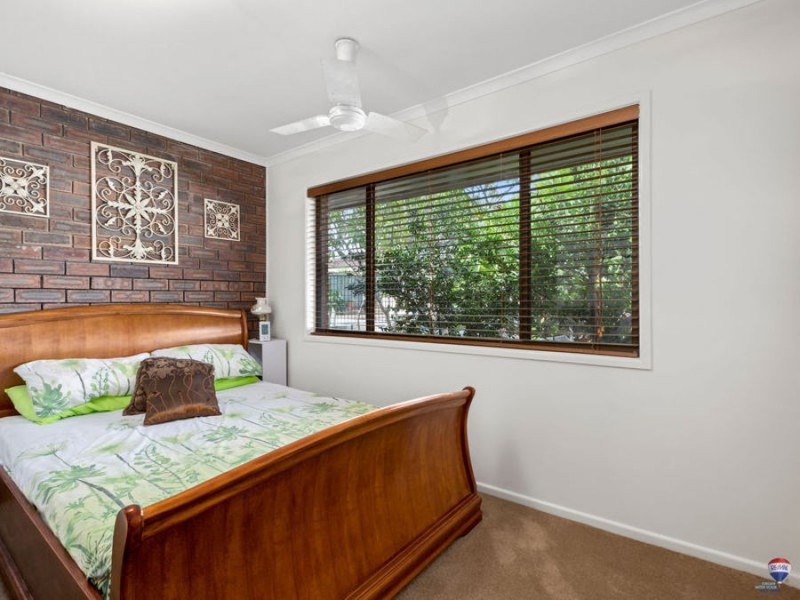 9 Apunya Close, Riverhills QLD 4074